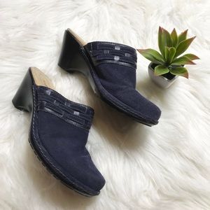 SoftSpots Navy Blue Leather Clogs